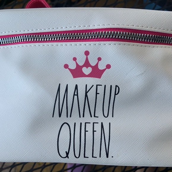 New! Rae Dunn Cosmetic/Makeup Bag - Picture 4 of 5